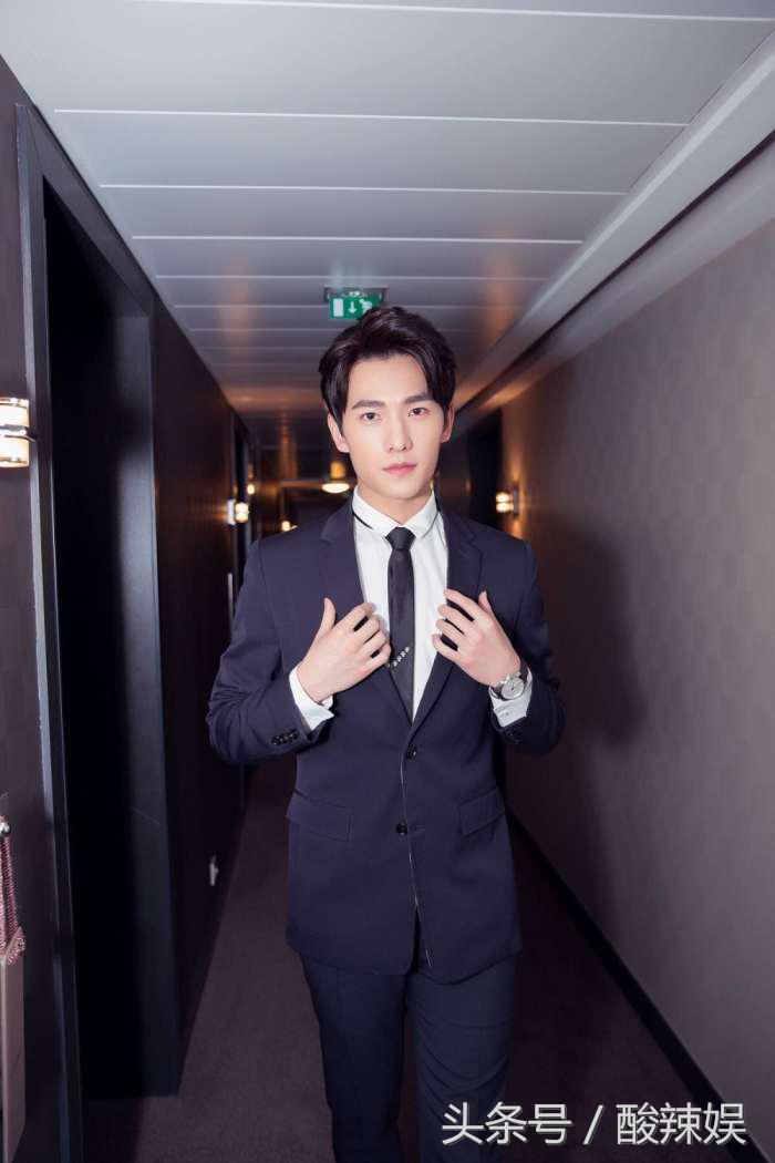 杨洋现实,杨洋真实