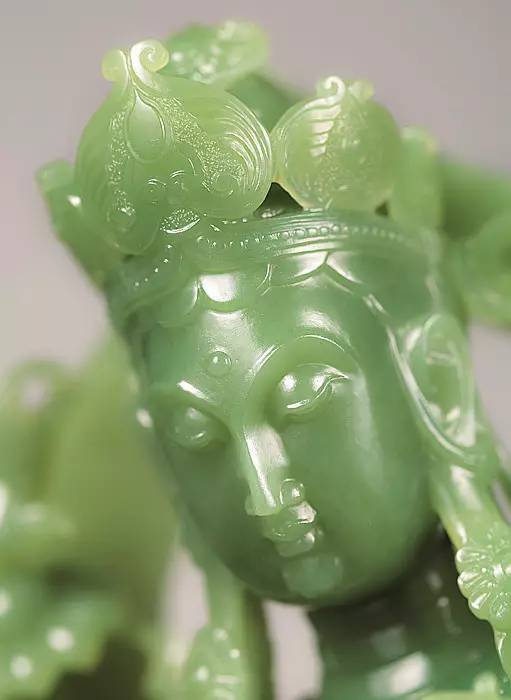 为什么玉雕的观音都是闭眼睛的,如何看玉观音和玉佛的好坏