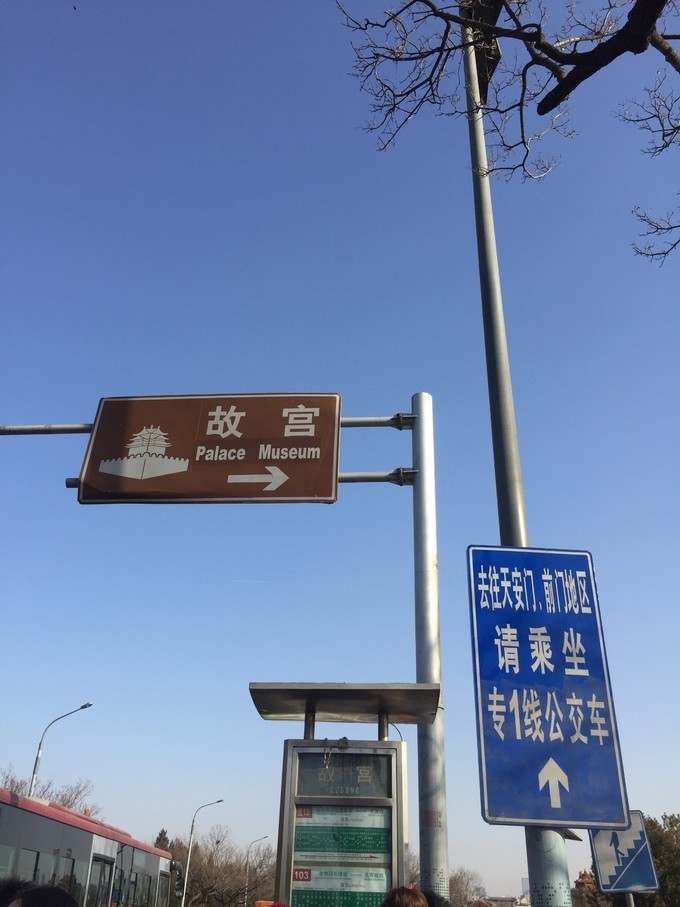 冬天去哪里旅游暖和特色美食,冬季游玩攻略美食推荐