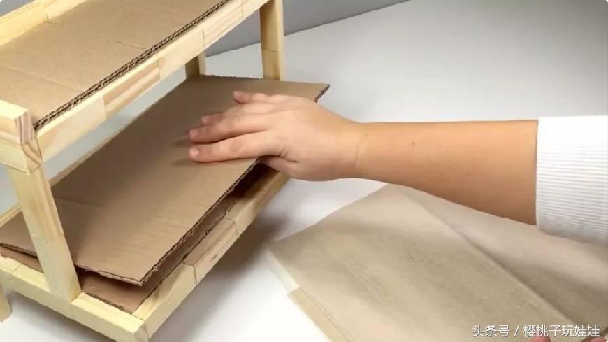 用小木块做芭比娃娃,最简单怎么做芭比娃娃