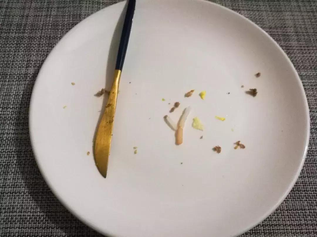 汉堡王皇堡和小黄堡的区别,汉堡王的皇堡是辣的吗