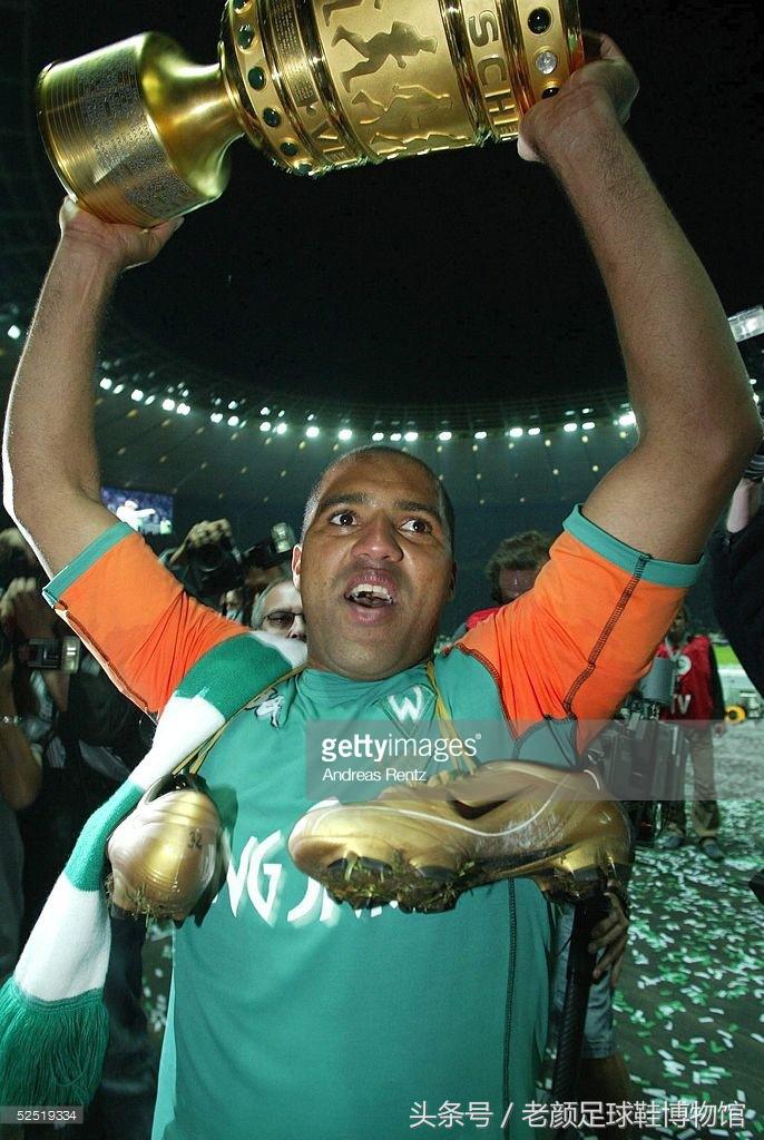 你拿你的冠军杯，我收我的保护费，神奇意大利品牌kappa