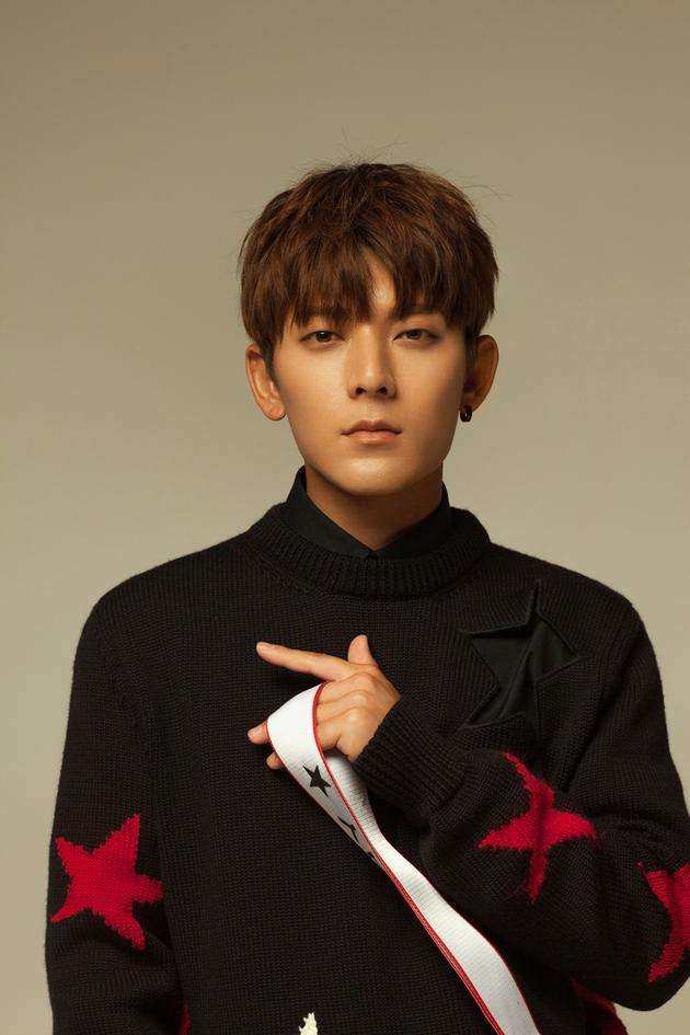 陈翔早期快乐男声,陈翔烟火快乐男声原视频