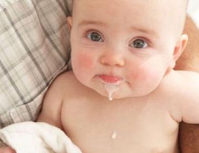 四个月宝宝讨厌奶瓶,四月半宝宝不想喝母乳