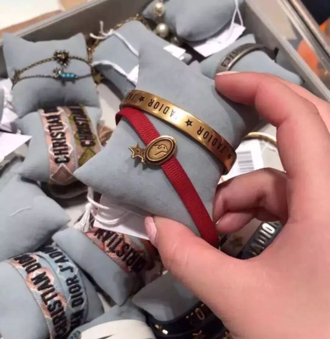 设计感时尚超大牌范儿,顶级设计师设计的50款时尚单品