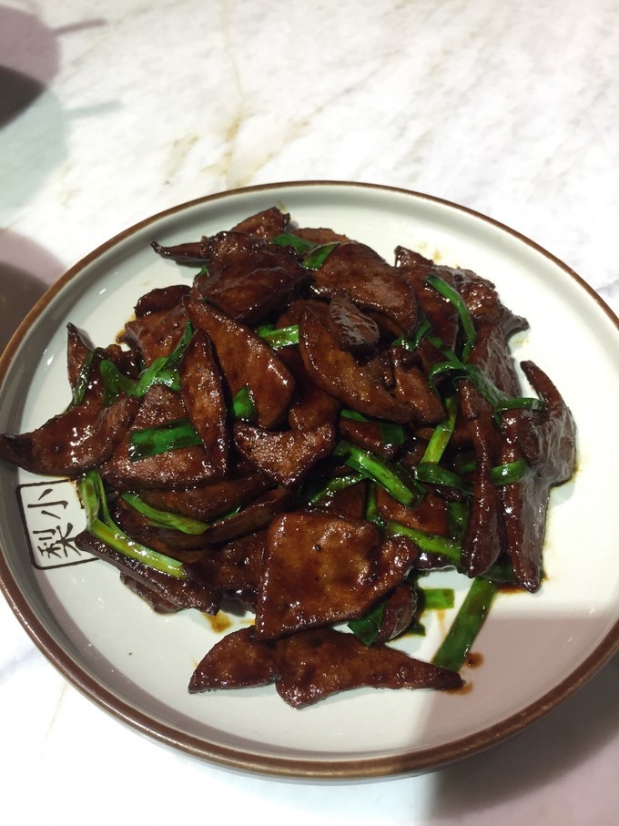 冬天去哪里旅游暖和特色美食,冬季游玩攻略美食推荐