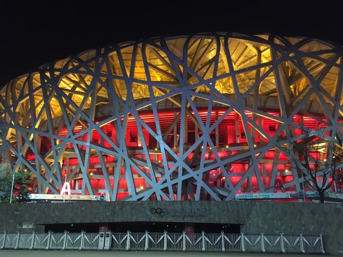 冬天去哪里旅游暖和特色美食,冬季游玩攻略美食推荐