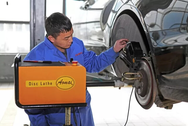 节后保养汽车,春节保养高峰期提前预约