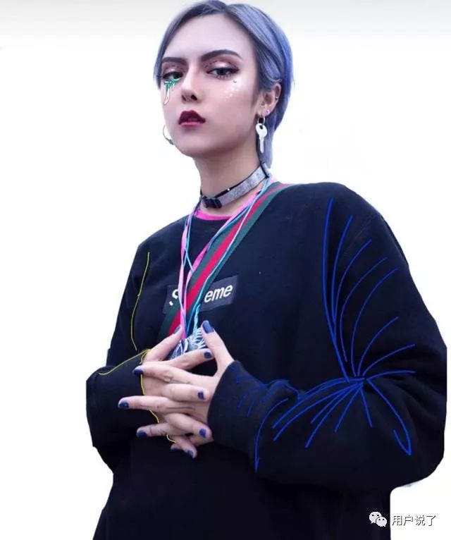 黄脸婆成时尚新宠？阿玛尼、香奈儿凭啥宠溺才17万粉丝的他？