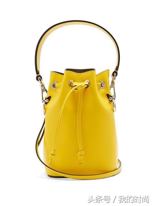今季必备Fendi水桶袋实用又可爱,章子怡高俊熙中韩女星都爱