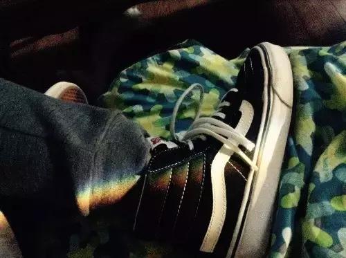 vans和converse高帮适合冬季穿,converse对比vans