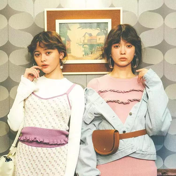 从裙子到套装,早春必备单鞋惊艳从头到脚