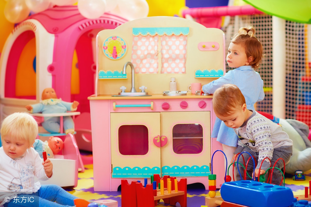 最新幼儿园玩教具制作及玩法中班,幼儿园玩教具制作过程及玩法