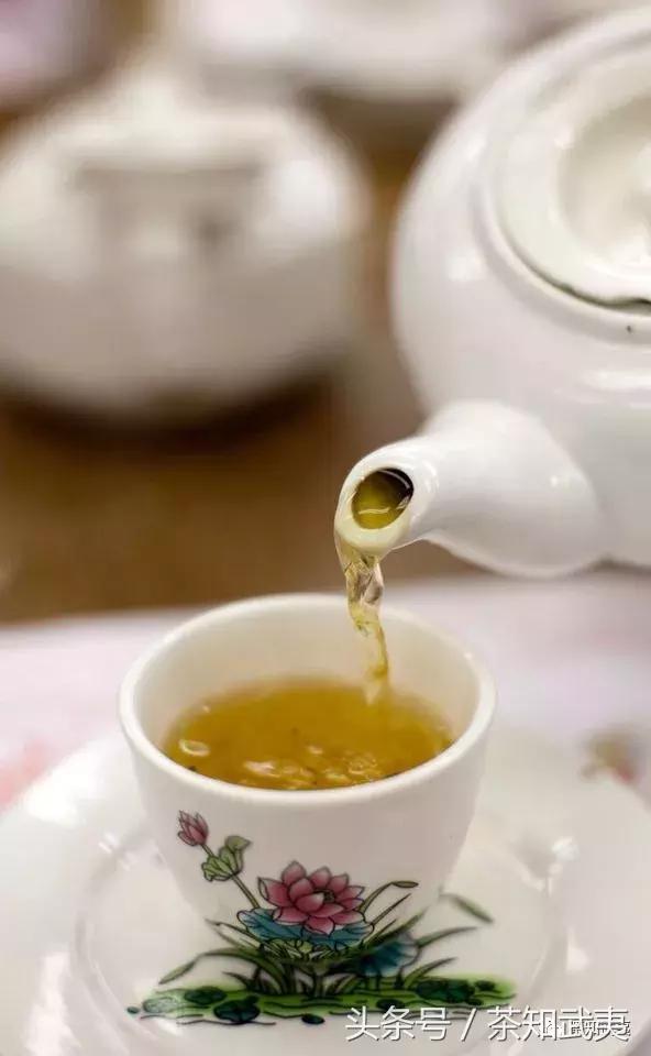 闻香识茶以茶会友,闻香识得茶滋味