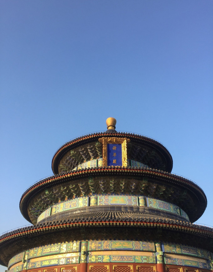 冬天去哪里旅游暖和特色美食,冬季游玩攻略美食推荐