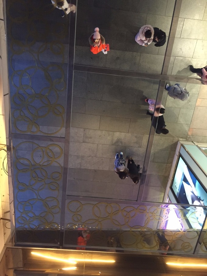 冬天去哪里旅游暖和特色美食,冬季游玩攻略美食推荐