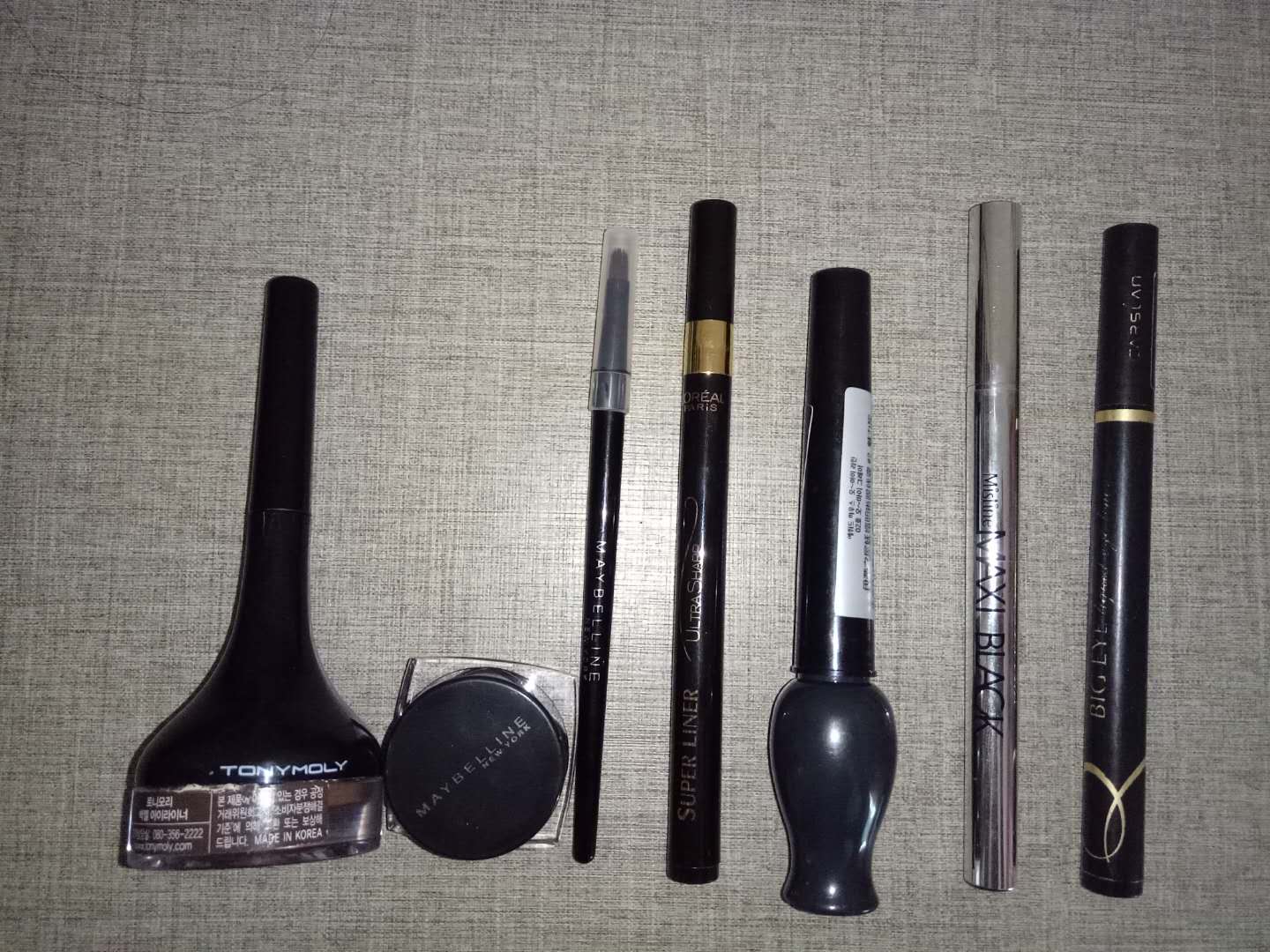 眼线总是晕妆,六款自用眼线产品测评教你如何避免踩雷