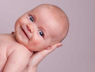 四个月宝宝讨厌奶瓶,四月半宝宝不想喝母乳