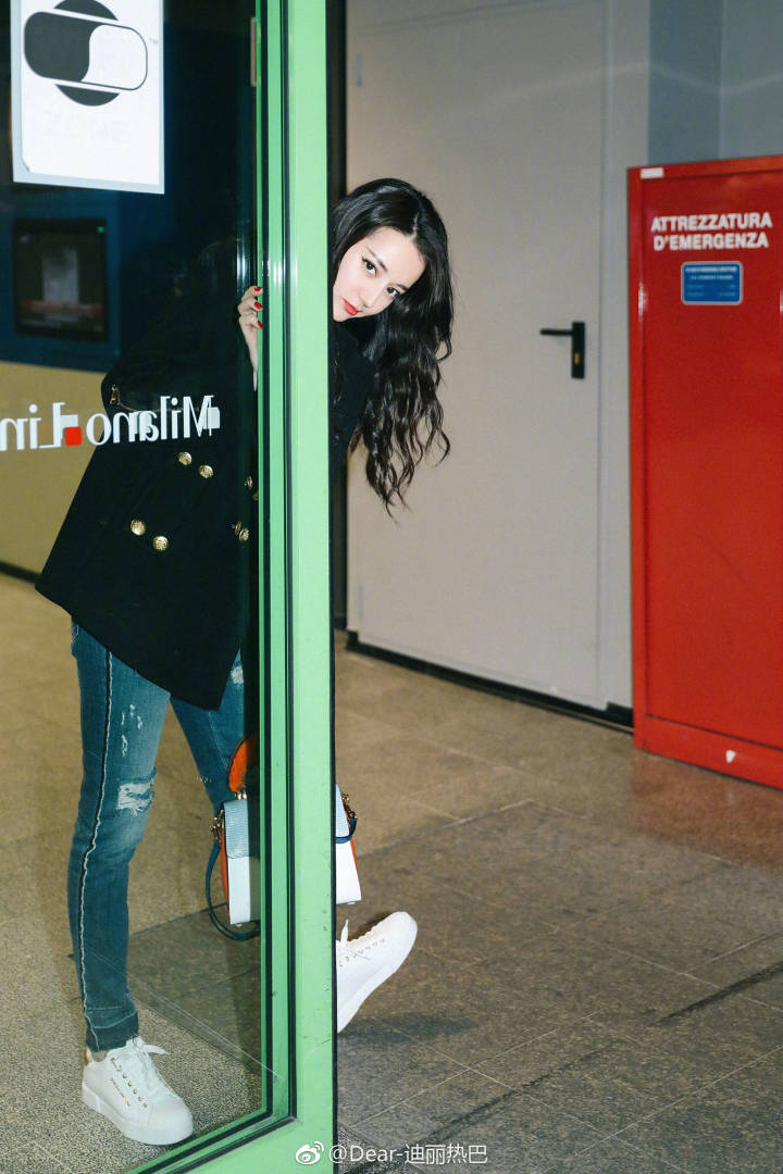 戴上王冠就是女皇,戴上皇冠我就是女王