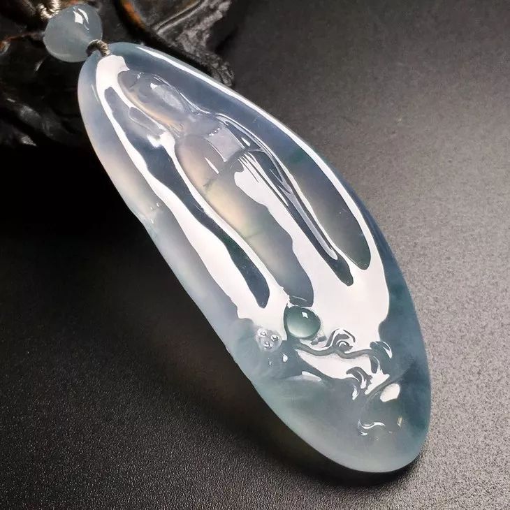 为什么玉雕的观音都是闭眼睛的,如何看玉观音和玉佛的好坏