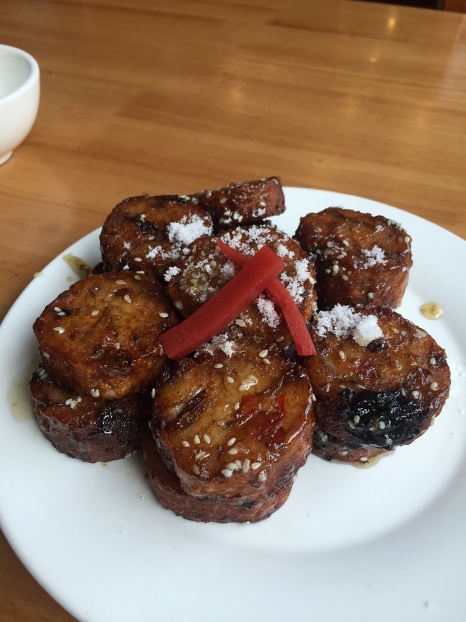 冬天去哪里旅游暖和特色美食,冬季游玩攻略美食推荐