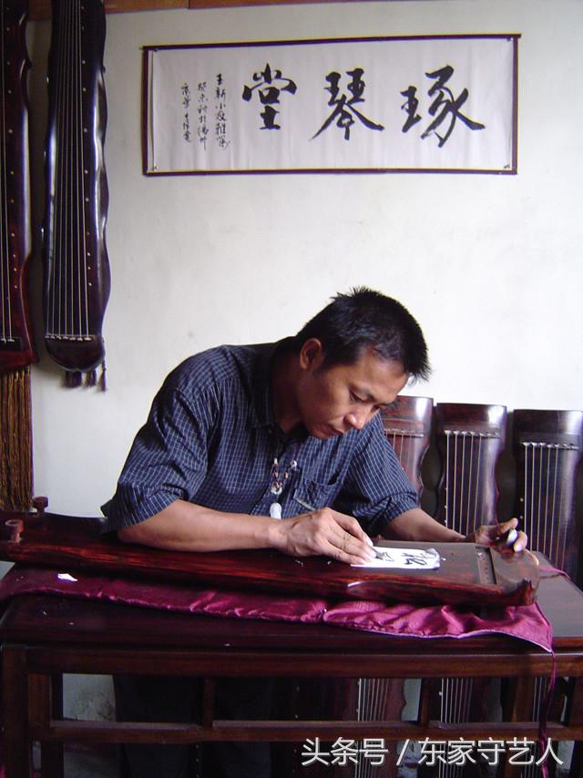 椴佽繀涓浗浼犵粺缇庡,椴佽繀闂叉儏闆呰嚧