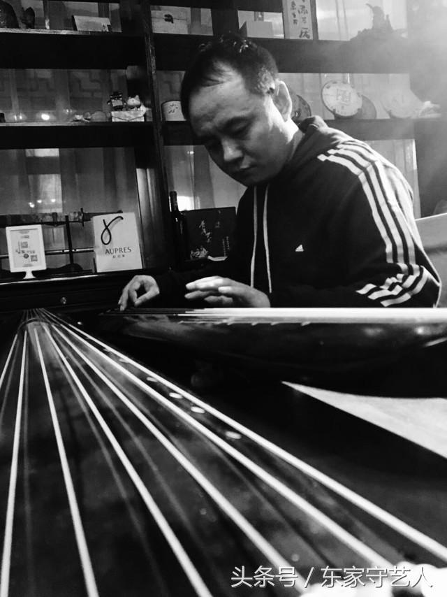 椴佽繀涓浗浼犵粺缇庡,椴佽繀闂叉儏闆呰嚧