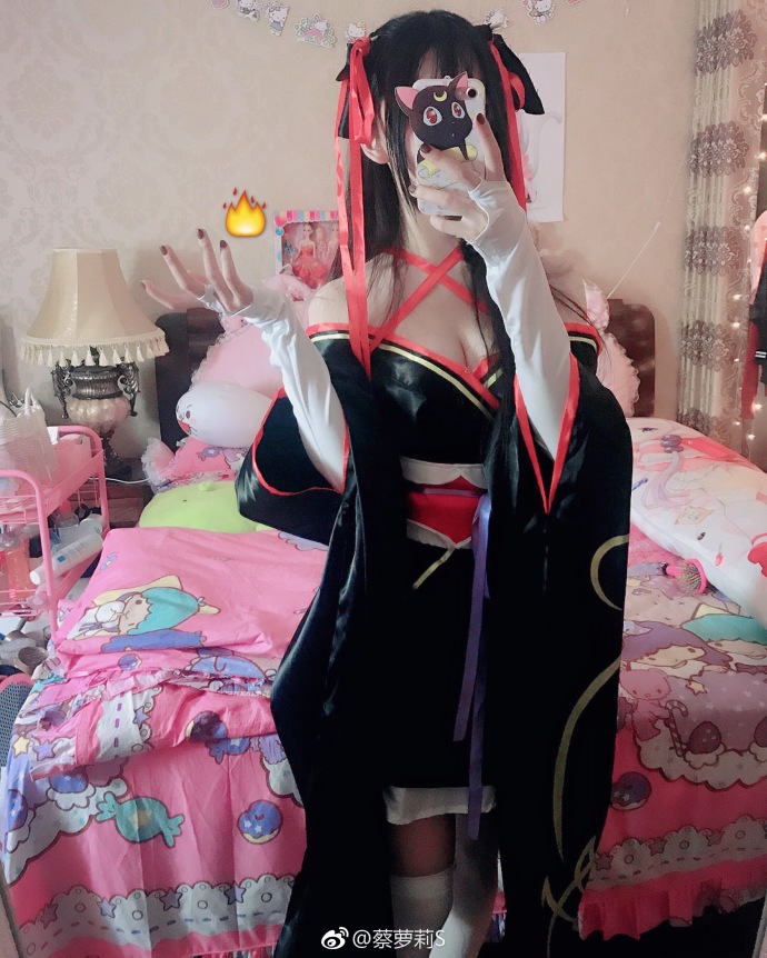 蔡萝莉cos照片,蔡萝莉圣诞装cos