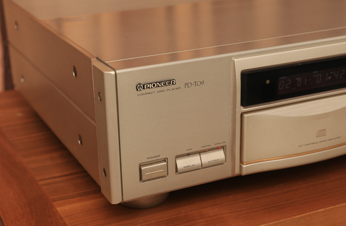 二十多年前的CD机至今售价上万,先锋PD-T09究竟实力何在?