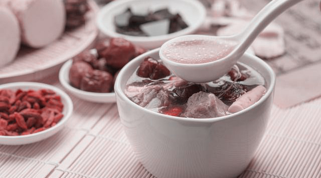 骨碎补煲鸡汤可以治疗骨质疏松吗,猪蹄山药可治骨质疏松吗