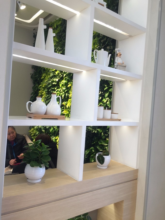 冬天去哪里旅游暖和特色美食,冬季游玩攻略美食推荐