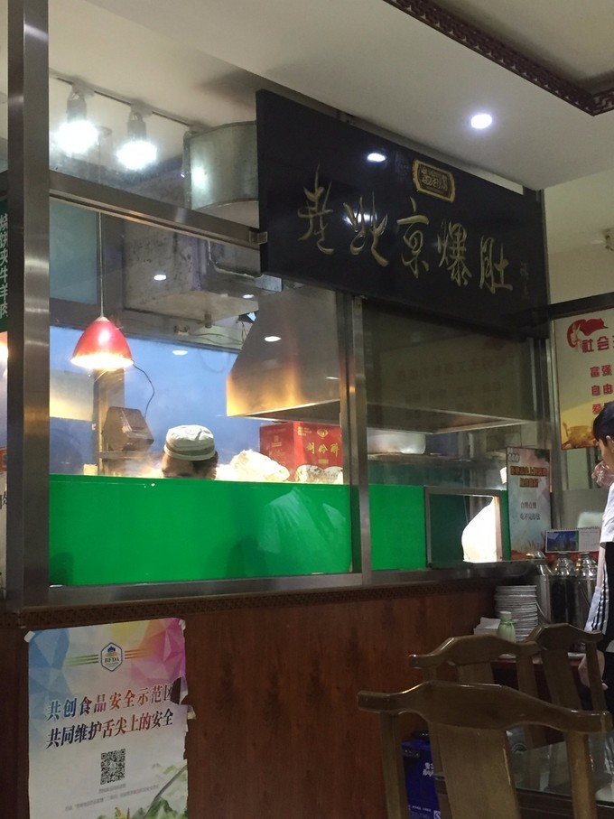 冬天去哪里旅游暖和特色美食,冬季游玩攻略美食推荐