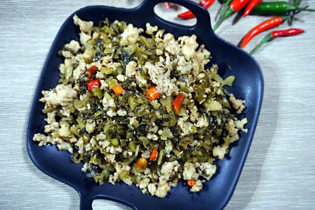 春天上火牙肿嗓子疼,这道菜得多吃,葱姜不放,五分钟出锅,省心