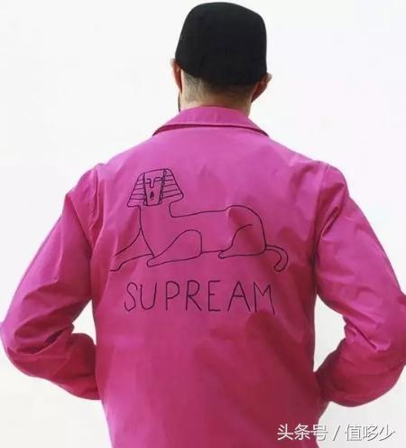 谁说奢侈品潮牌生产无Bug?Supreme再现印刷错误!