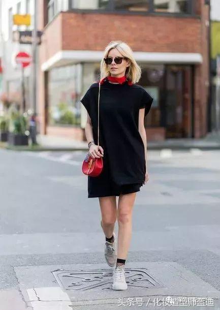 袜子鞋的穿衣搭配图,时尚穿搭小技巧袜子怎么穿好看