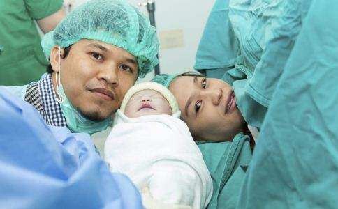 难产对产妇有什么影响,难产的孩子需要注意哪些问题