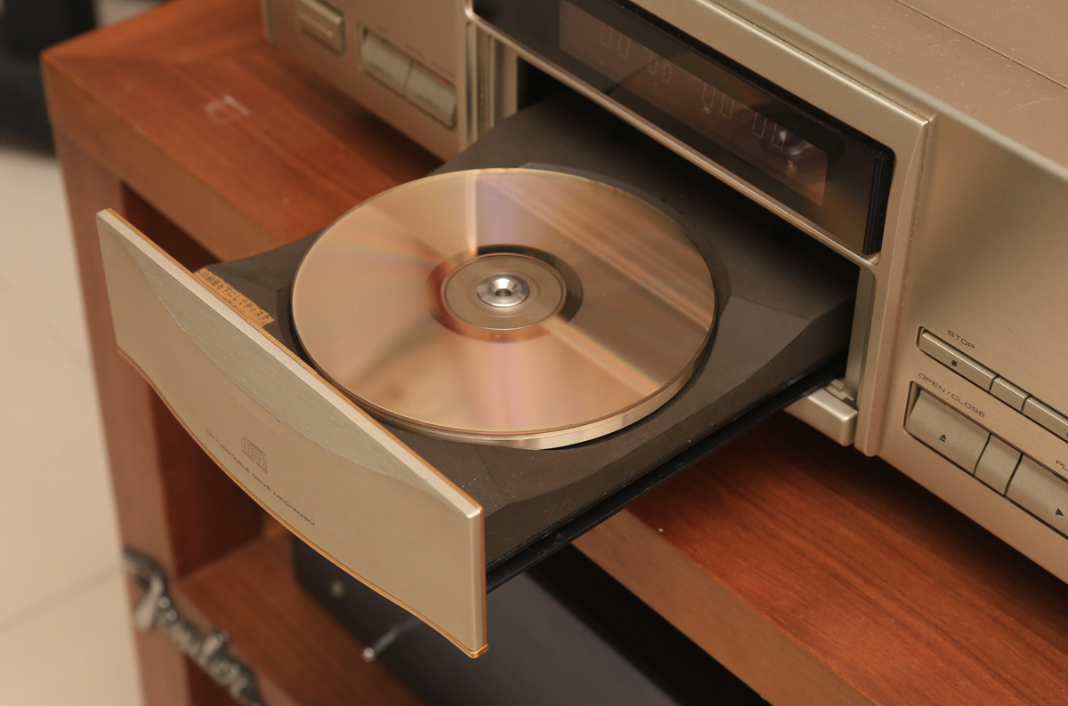 二十多年前的CD机至今售价上万,先锋PD-T09究竟实力何在?