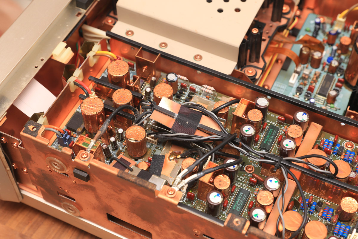 二十多年前的CD机至今售价上万,先锋PD-T09究竟实力何在?