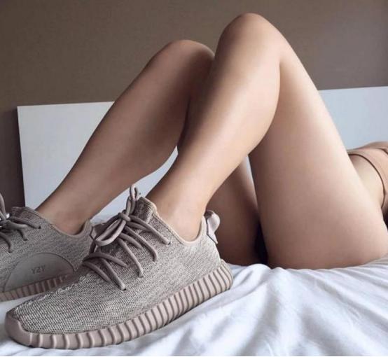 笑话！你1999元朋友圈代购的Yeezy鞋，还不一样是莆田货！