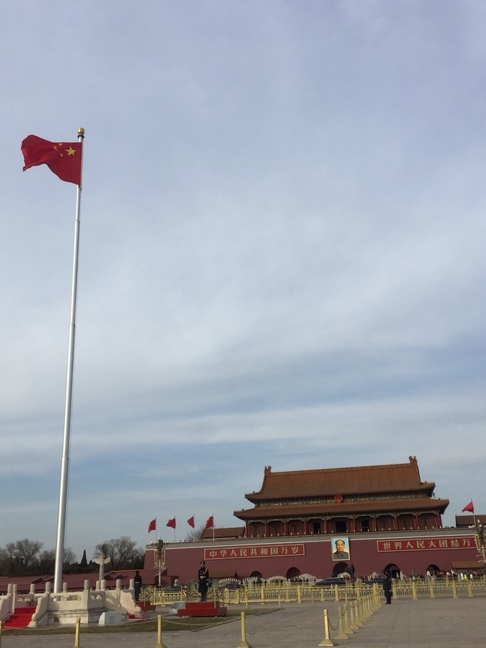 冬天去哪里旅游暖和特色美食,冬季游玩攻略美食推荐