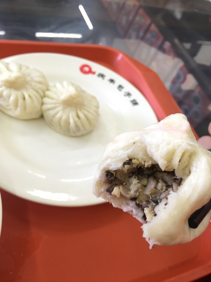 冬天去哪里旅游暖和特色美食,冬季游玩攻略美食推荐