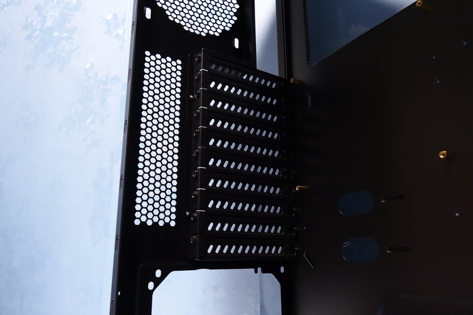 金河田峥嵘z10机箱安装什么散热器,金河田峥嵘z10多重