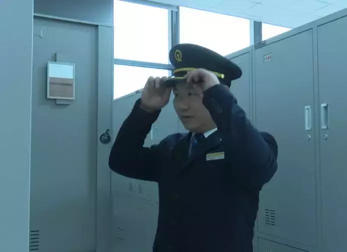 你猜开高铁的第一步是啥,开高铁第一视角讲解