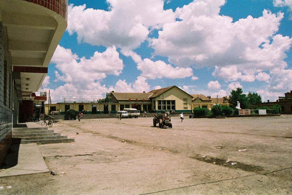 卫毅X郭玉洁：我从故乡归来|正午·夜谈