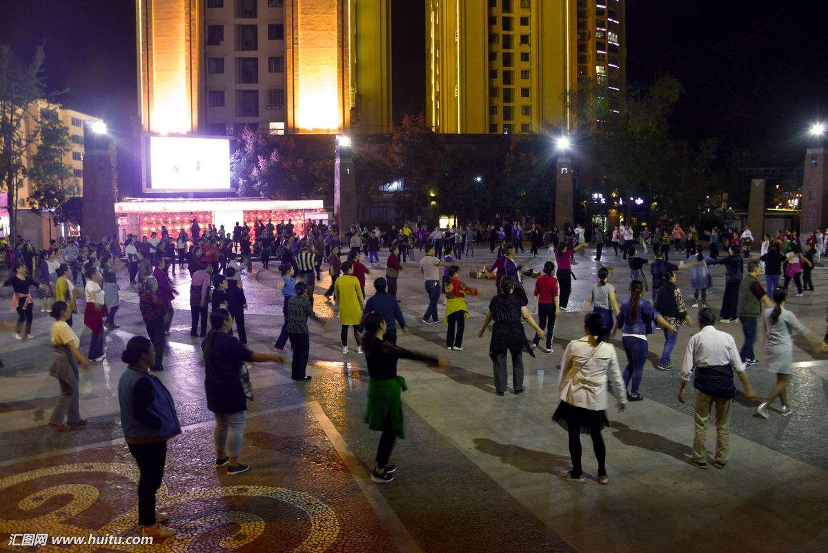 中国式健身,健身广场舞为什么完整版