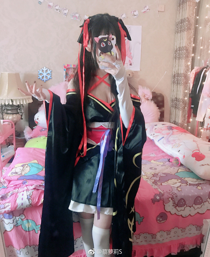 蔡萝莉cos照片,蔡萝莉圣诞装cos