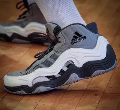 顶配鞋与正品鞋的区别,顶配的跑鞋是什么样子