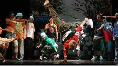 这就是街舞popping介绍,街舞locking日常练习