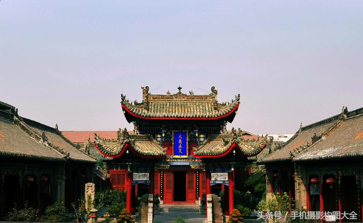 摄影构图入门必备景点,拍摄爆火的七大构图