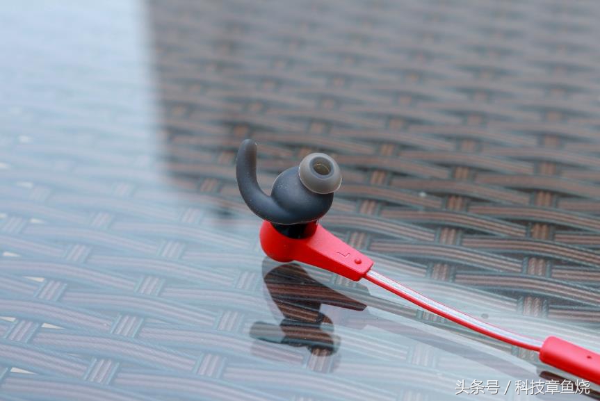 神仙打架！Bose与JBL这两个国际大牌的热门运动耳机谁更好一点？